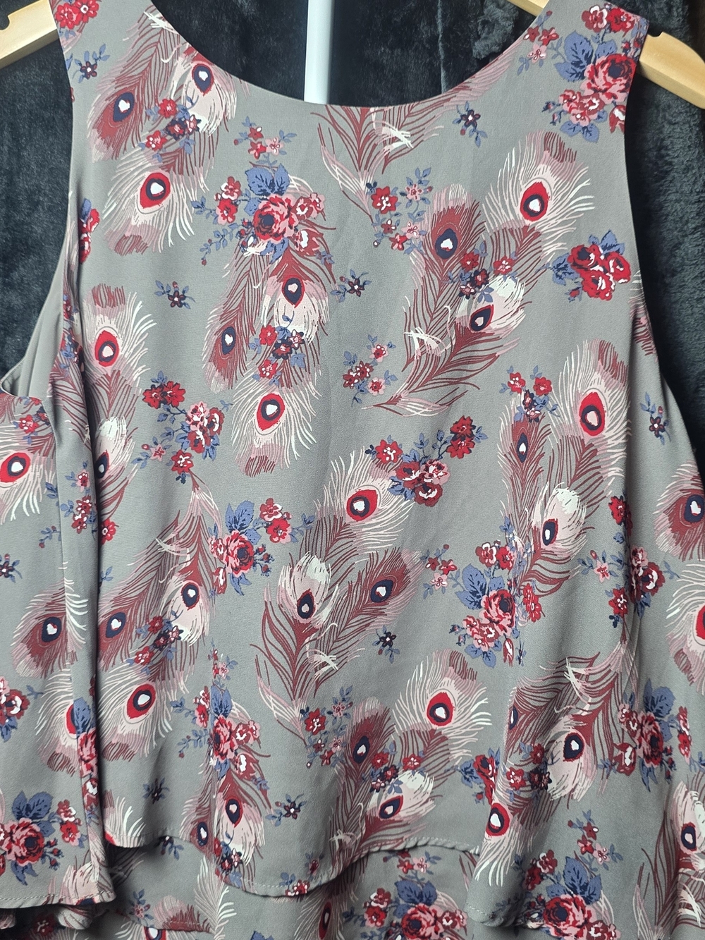 LOFT Gray Floral & Feather Cold-Shoulder Camisole with Red and Blue Accents